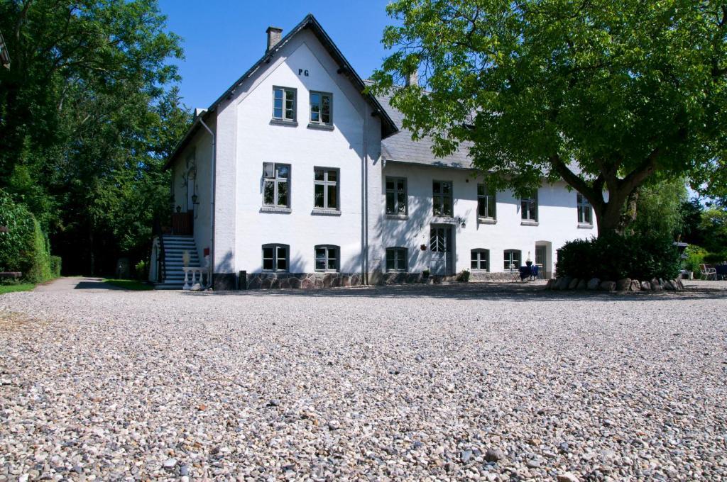 Skelstrupgaard Apartments Maribo Exterior photo